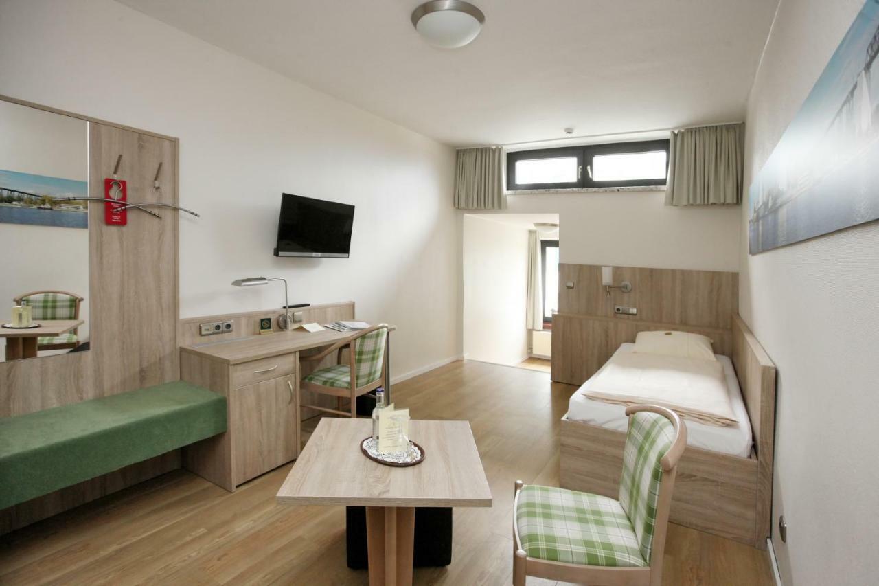 Hotel Kirchspiels Gasthaus Nortorf Екстериор снимка